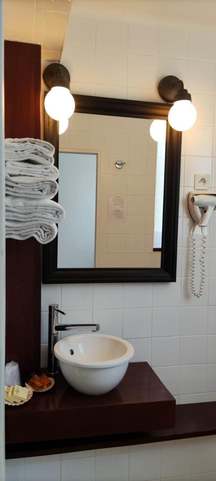 Le Relais Des Iles Hotel Coudeville Luaran gambar